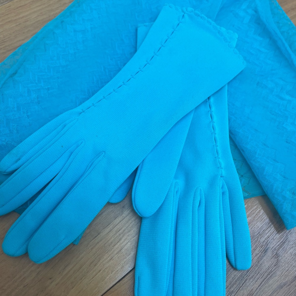 Paris vintage blue neck scarf and glove set